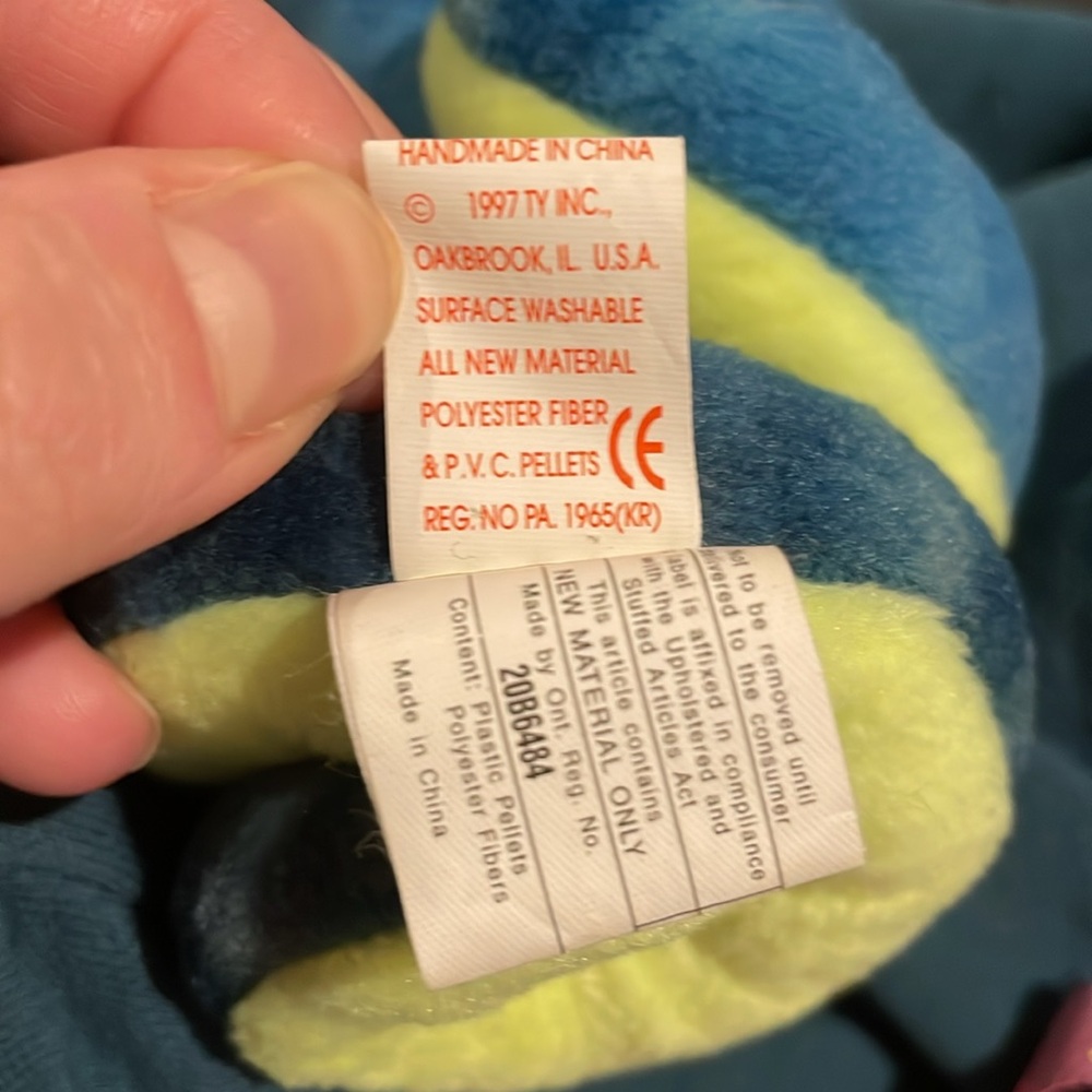 RETIRED Hissy beanie baby - Picture 6 of 6